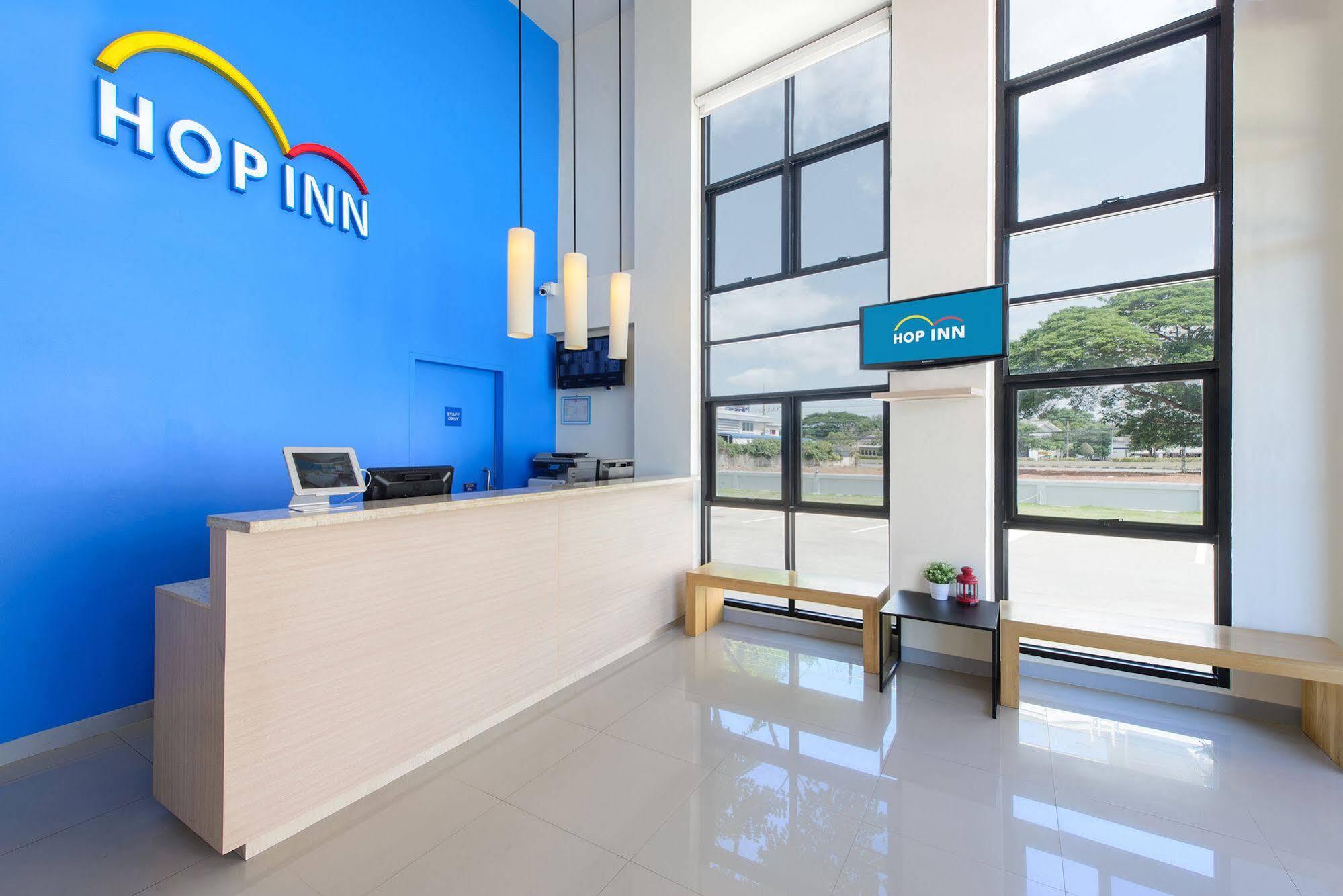 Hop Inn Sakon Nakhon Exterior foto