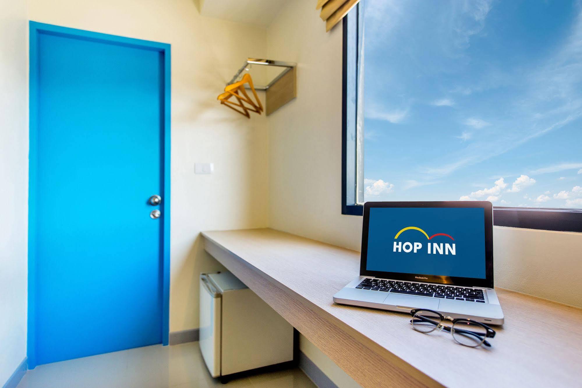 Hop Inn Sakon Nakhon Exterior foto