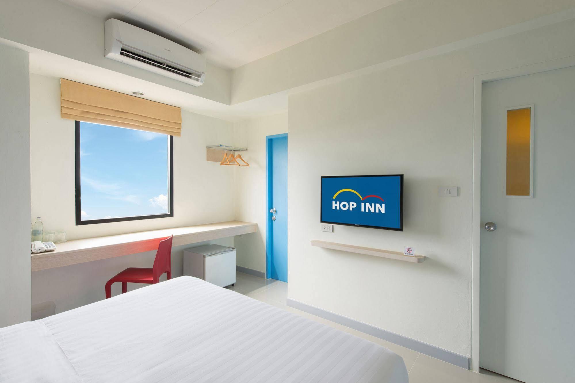 Hop Inn Sakon Nakhon Exterior foto